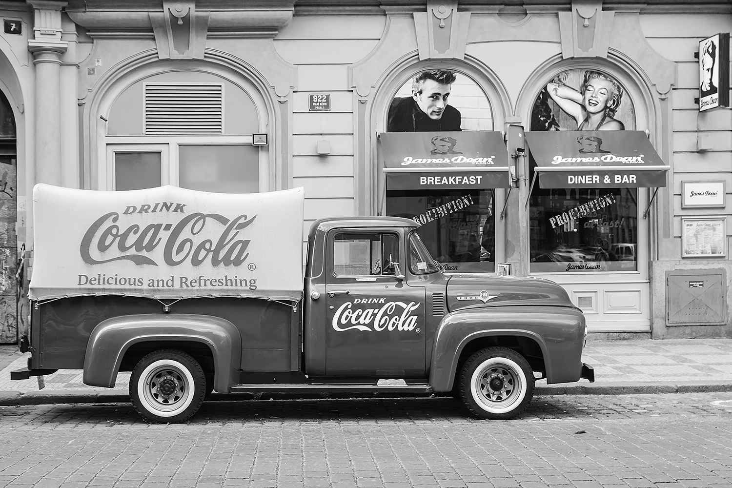 Coca-Cola Hellenic (CCH)